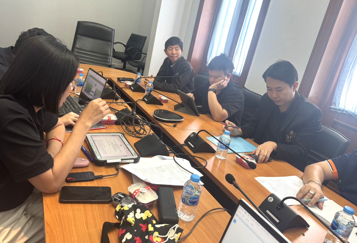 title - ร่วมประชุมคณะทำงานพัฒนาระบบงานดิจิทัลกระบวนงานด้านการตรวจสอบและรับรองมาตรฐานสินค้าเกษตรในเขตปฏิรูปที่ดิน ครั้งที่ 1/2569 พร้อมมีการร่วมประชุมผ่านระบบออนไลน์ ZOOM Meeting 